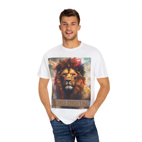 Lion Graphic T-Shirt, Artistic Tee for Animal Lovers, Summer Fashion, Gift for Friends, Casual Wear, RCMG Digital Design